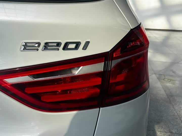 BMW 2 Series Gran Tourer 2018 2018款 220i 领先型