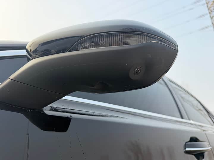 Hongqi H5 2025 2025款 2.0T 自动旗畅版