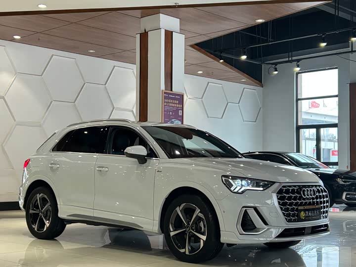 Audi Q3 2024 2024款 35 TFSI 时尚动感型