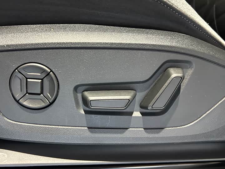 Audi Q3 2024 2024款 35 TFSI 时尚动感型