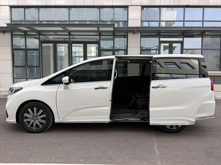 Honda Odyssey 2024 2024款 2.0L e:HEV 锐·领享版