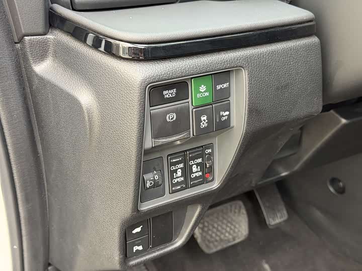 Honda Odyssey 2024 2024款 2.0L e:HEV 锐·领享版