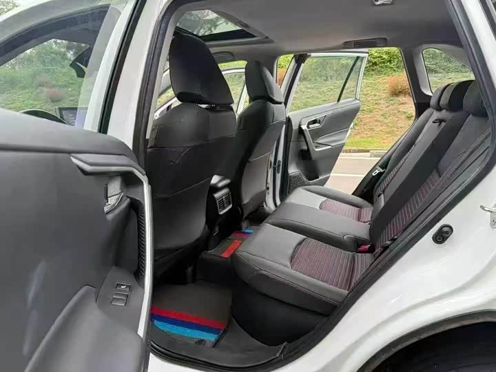 Toyota RAV4 Hybrid 2021 2021款 2.5L 两驱精英Pro