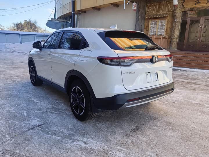 Honda Vezel 2023 2023款 1.5L CVT精英版