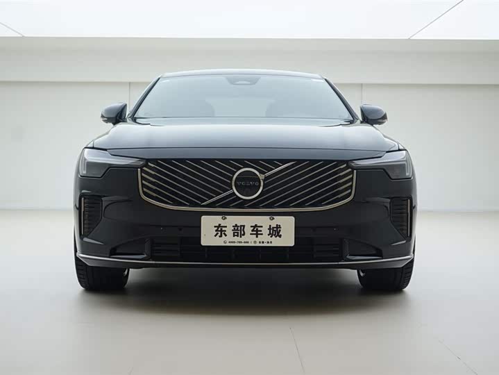 2026 Volvo S90