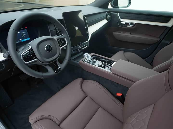 Volvo S90 2026 2026款 B5 智远豪华版