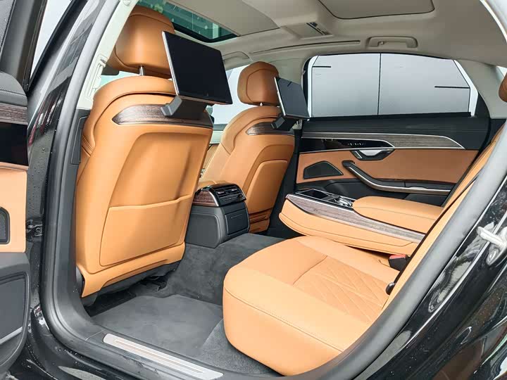 Audi A8 2024 2024款 A8L 55 TFSI quattro 旗舰型