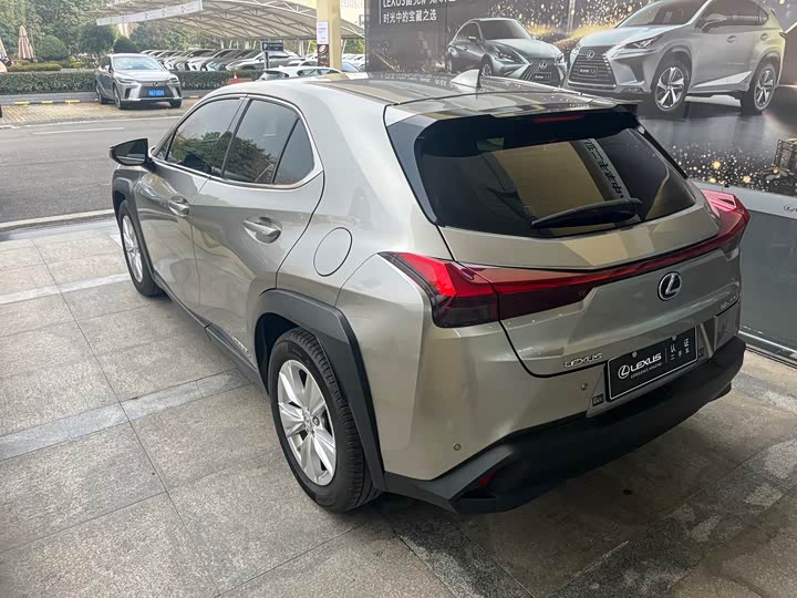 Lexus UX 2020 2020款 260h 探·趣版