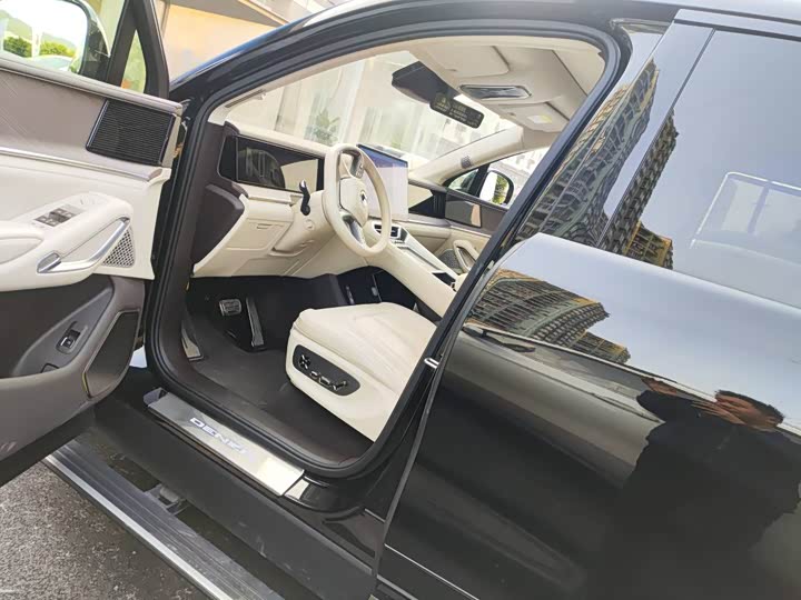 Denza N9 2025 2025款 旗舰型