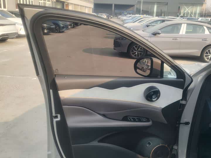 BYD Frigate 07 2024 2024款 荣耀版 DM-i 100KM 尊贵型