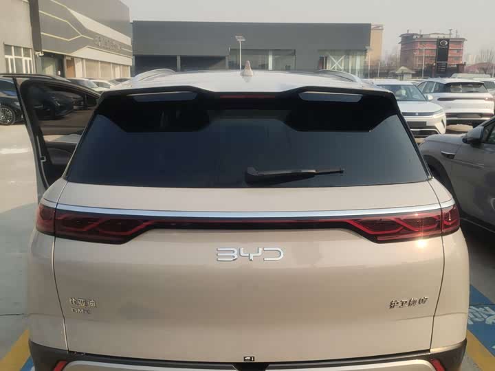 BYD Frigate 07 2024 2024款 荣耀版 DM-i 100KM 尊贵型