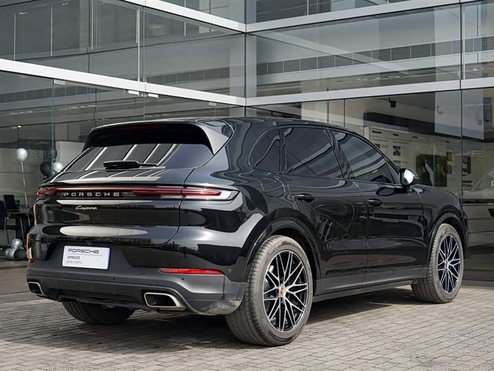 Porsche Cayenne 2025 2025款 Cayenne 3.0T 逐梦版
