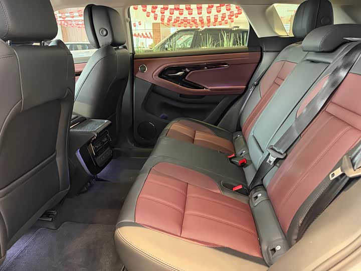 Land Rover Range Rover Evoque L 2026 2026款 揽胜极光 L SE