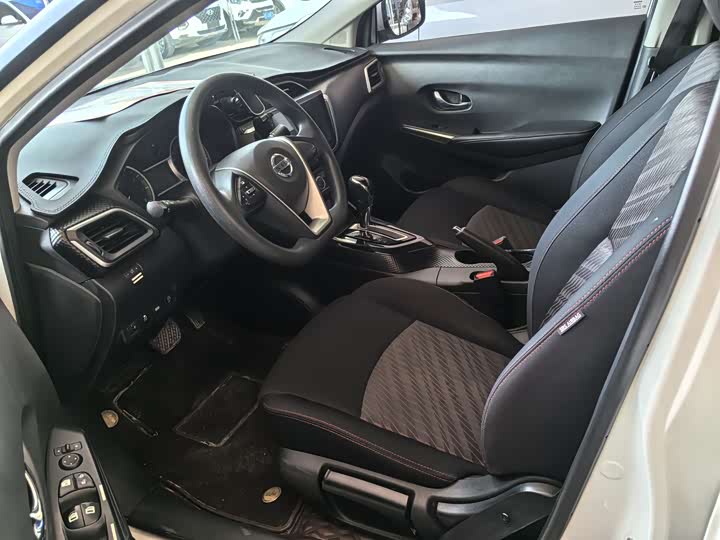 Nissan Lannia 2021 2021款 1.6L CVT炫酷版