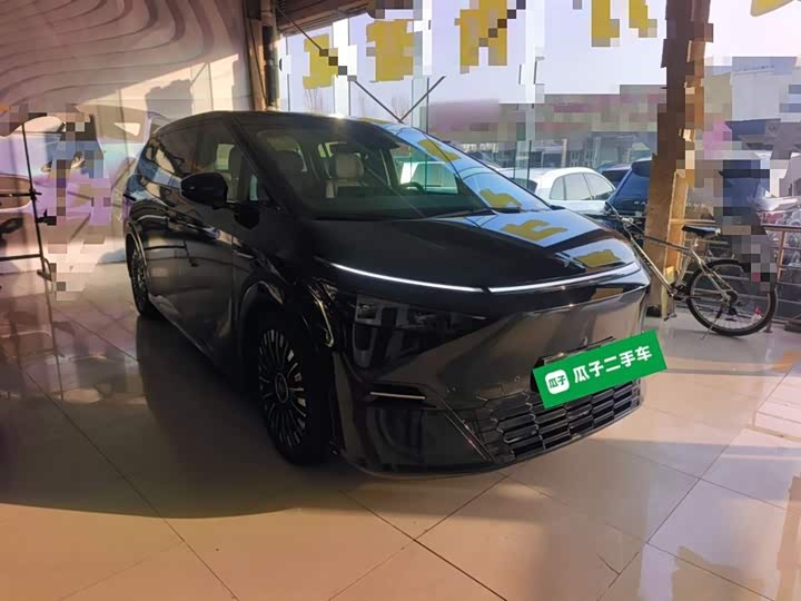 XPeng X9 2025 2025款 纯电 740超长续航 Max