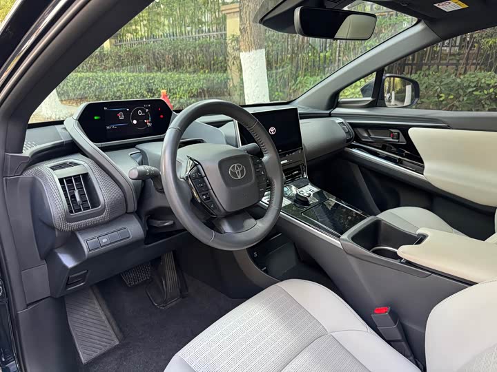 Toyota bZ4X 2022 2022款 四驱高性能PRO版