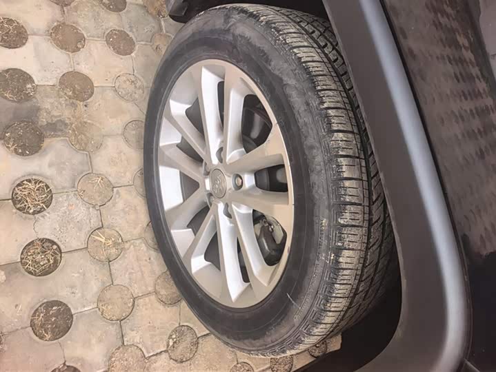 Jeep Grand Commander 2020 2020款 2.0T 两驱精英版