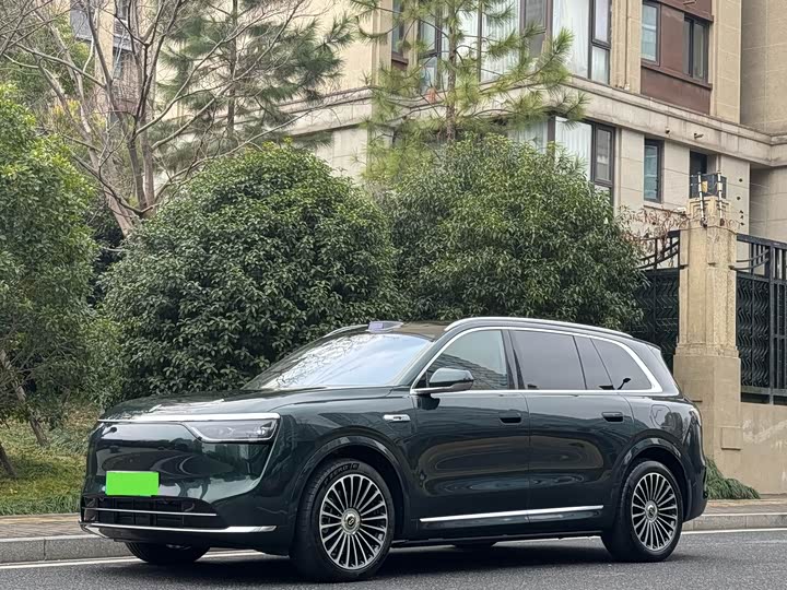 Aito M8 2025 2025款 增程 Ultra版 53.4kWh 6座版