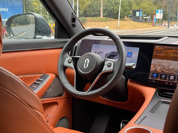 Aito M8 2025 2025款 增程 Ultra版 53.4kWh 6座版