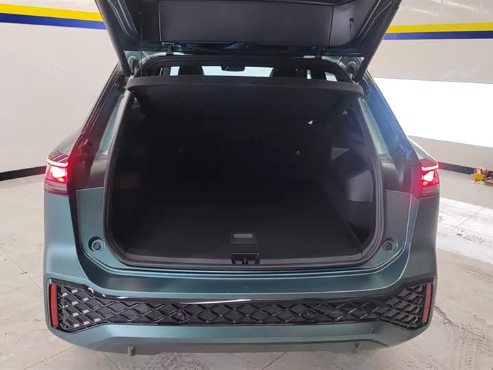 Volkswagen Tayron 2025 2025款 探岳L 330TSI 两驱精英City包