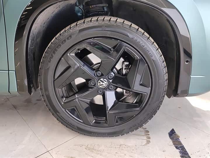 Volkswagen Tayron 2025 2025款 探岳L 330TSI 两驱精英City包