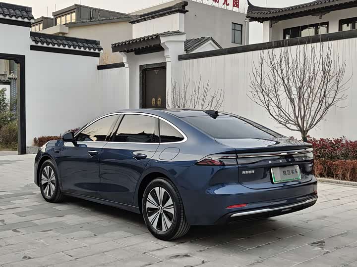 Geely Galaxy A7 2025 2025款 EM-i 150km 探索+版