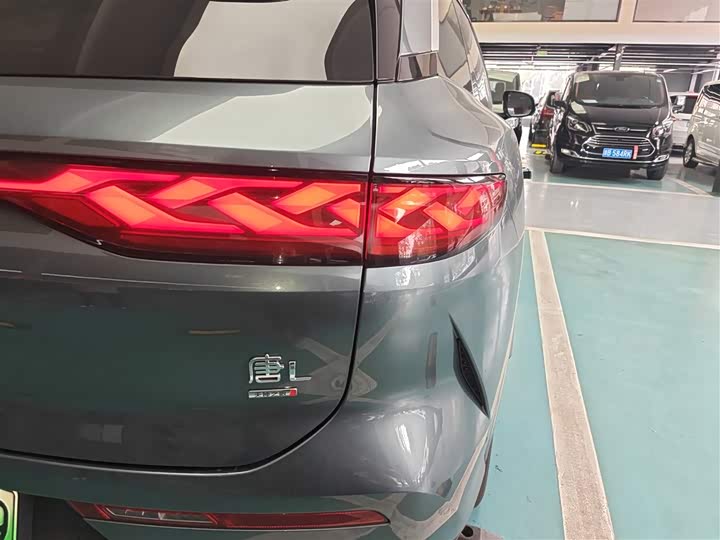 BYD Tang L 2025 2025款 DM 175KM无人机玩家版