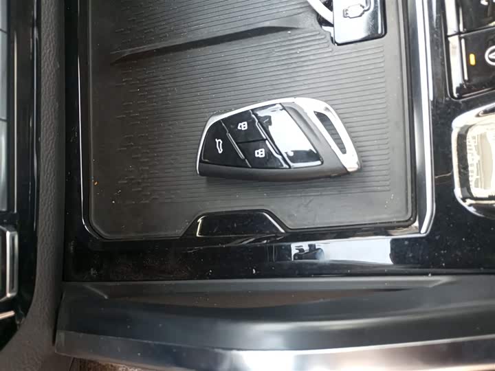 Maxus Territory 2023 2023款 2.0T 穿越旗舰版 7座