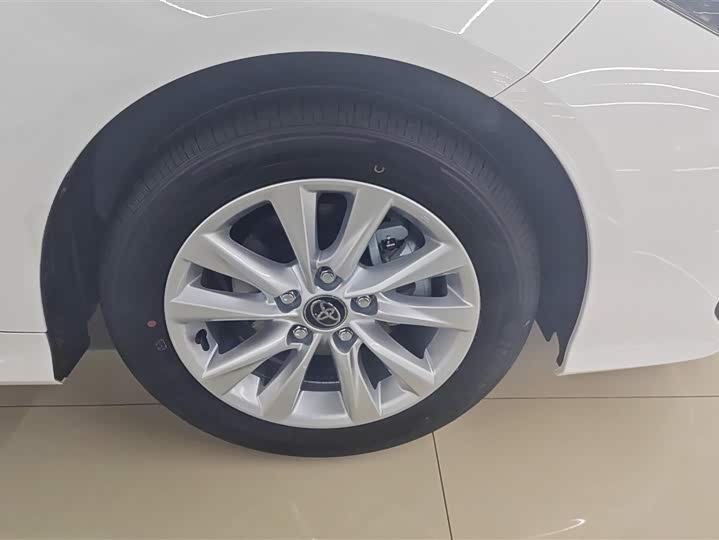 Toyota Corolla 2023 2023款 1.8L 智能电混双擎 先锋版