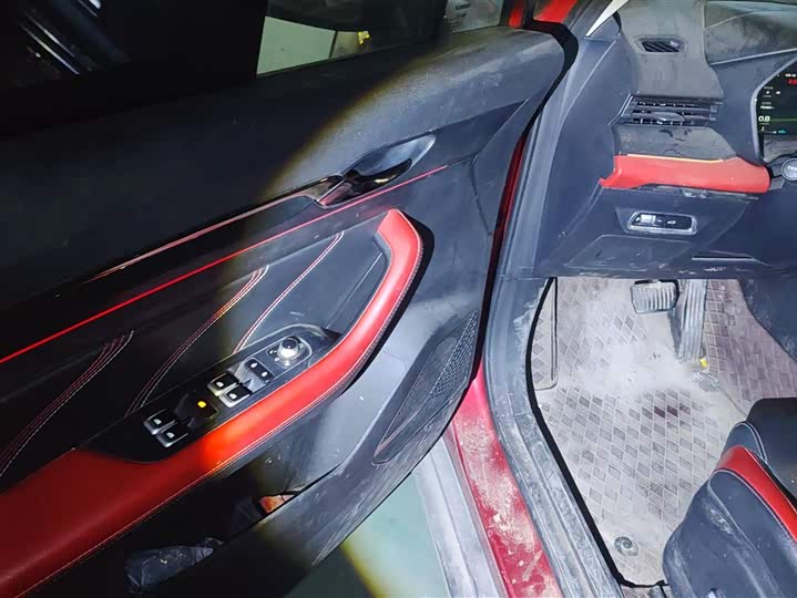 Geely Emgrand GS 2021 2021款 1.4T CVT尊贵型