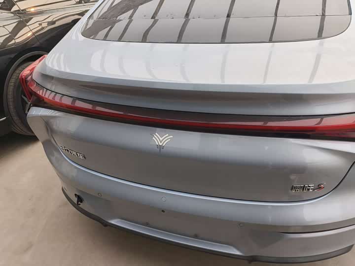 Hozon S 2022 2022款 增程版 1160km 后驱大版