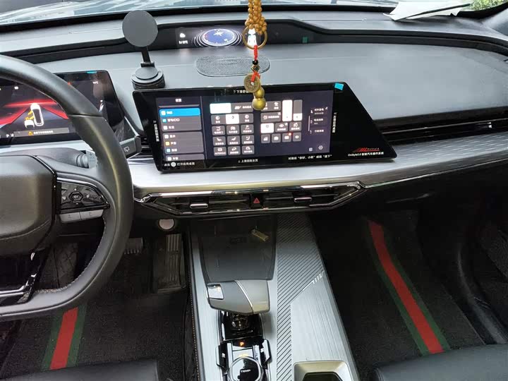 Changan Oshan Z6 Hybrid 2023 2023款 智电iDD 150KM旗舰PLUS智慧泊车版