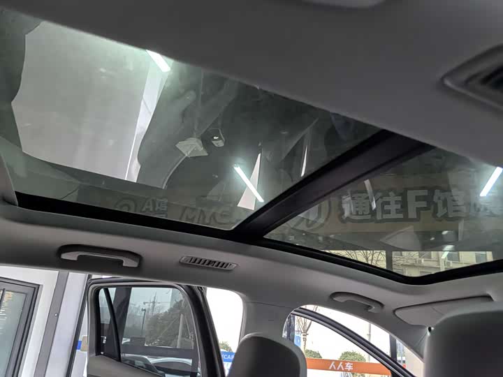 Roewe RX9 2023 2023款 2.0T 两驱优享版