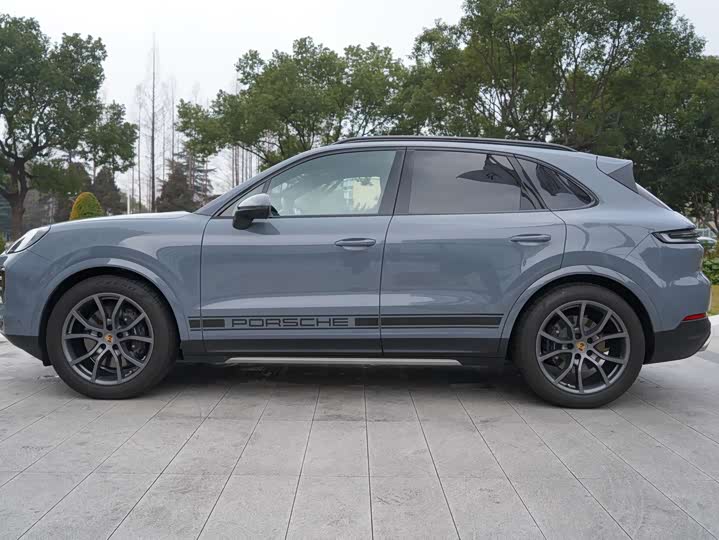 2025 Porsche Cayenne