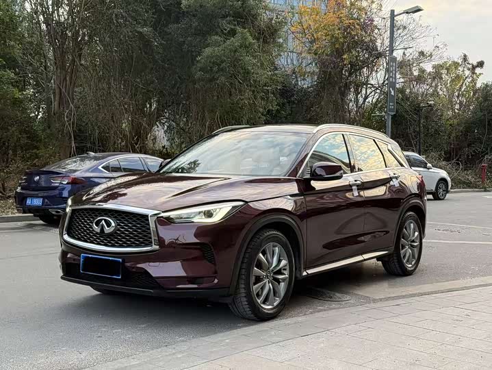 Infiniti QX50 2020 2020款 2.0T 两驱时尚版