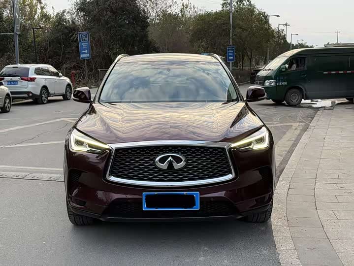 Infiniti QX50 2020 2020款 2.0T 两驱时尚版