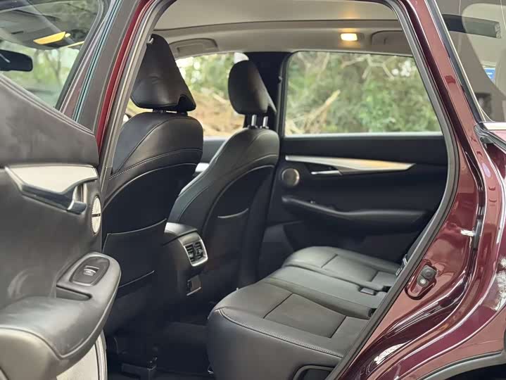 Infiniti QX50 2020 2020款 2.0T 两驱时尚版
