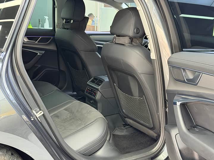 Audi A6 2024 2024款 Avant 先锋派 45 TFSI 臻选动感型