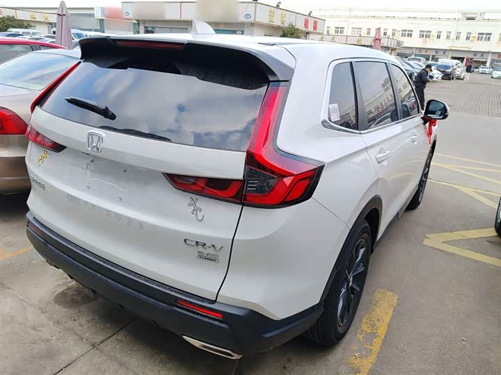 Honda CR-V 2026 2026款 全球30年荣耀款 240TURBO 两驱锋尚5座版