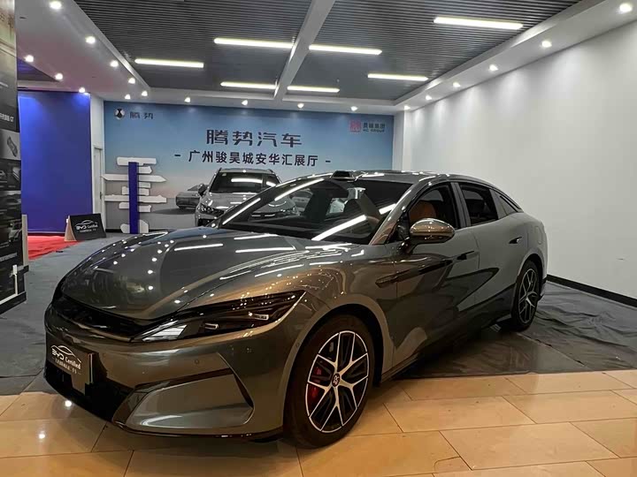 BYD Han L 2025 2025款 DM-p 四驱激光雷达旗舰型