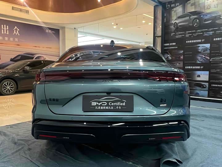 BYD Han L 2025 2025款 DM-p 四驱激光雷达旗舰型