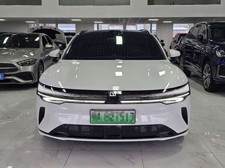 Zeekr 007 2025 2025款 四驱智驾版 75kWh