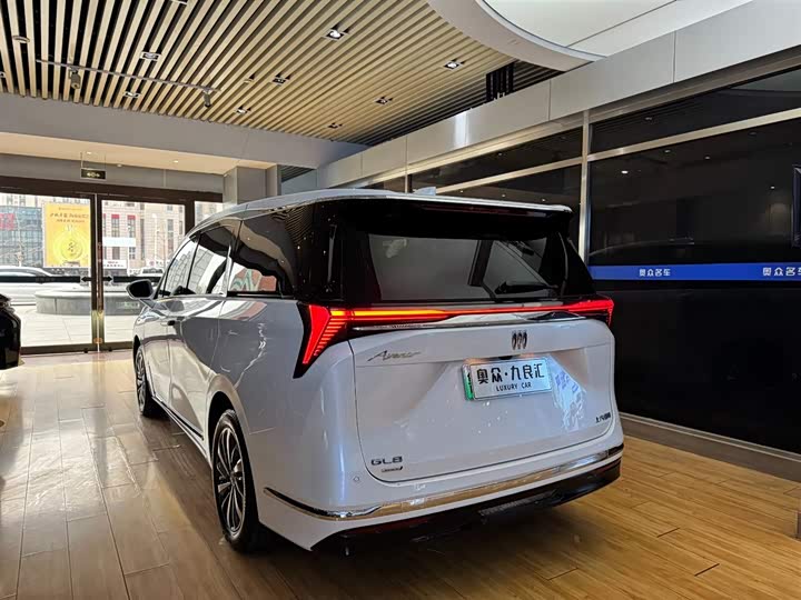 Buick GL8 Hybrid 2026 2026款 陆尊 智享版