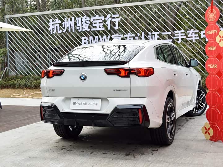 2025 BMW X2