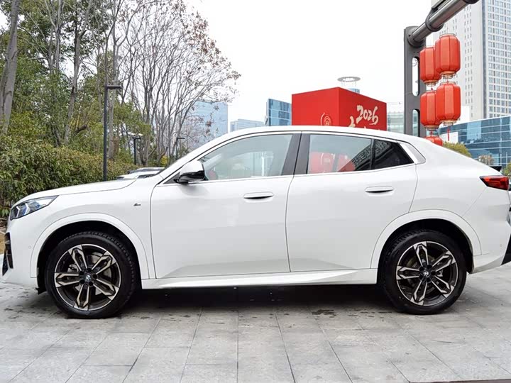 BMW X2 2025 2025款 sDrive25i M运动套装