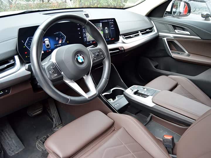BMW X2 2025 2025款 sDrive25i M运动套装
