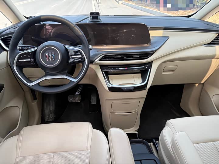 Buick GL8 Hybrid 2025 2025款 陆尚 尊享版 7座