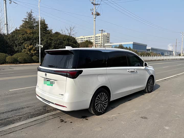 Buick GL8 Hybrid 2025 2025款 陆尚 尊享版 7座