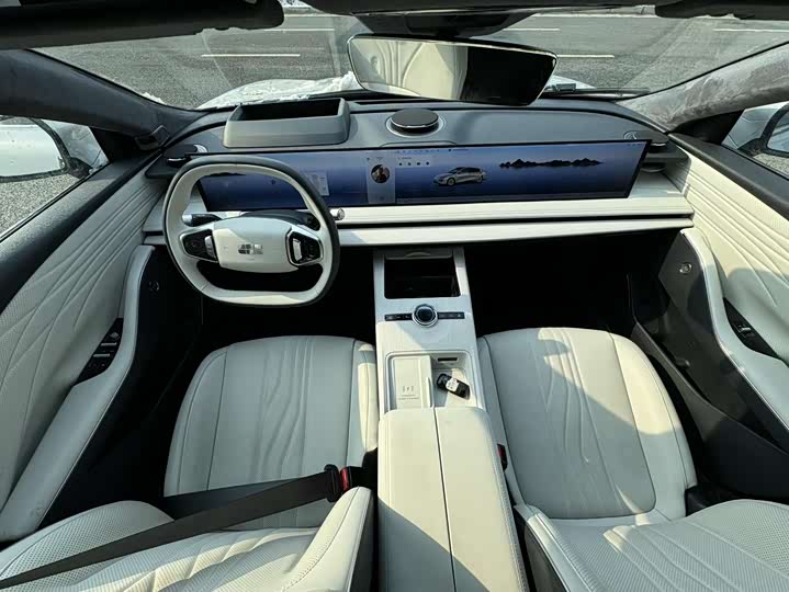 Geely Galaxy E8 2024 2024款 665km 后驱星舰 远航版