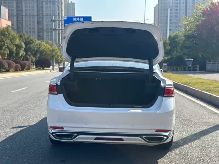 Geely Emgrand GT 2021 2021款 1.8T 领航版+